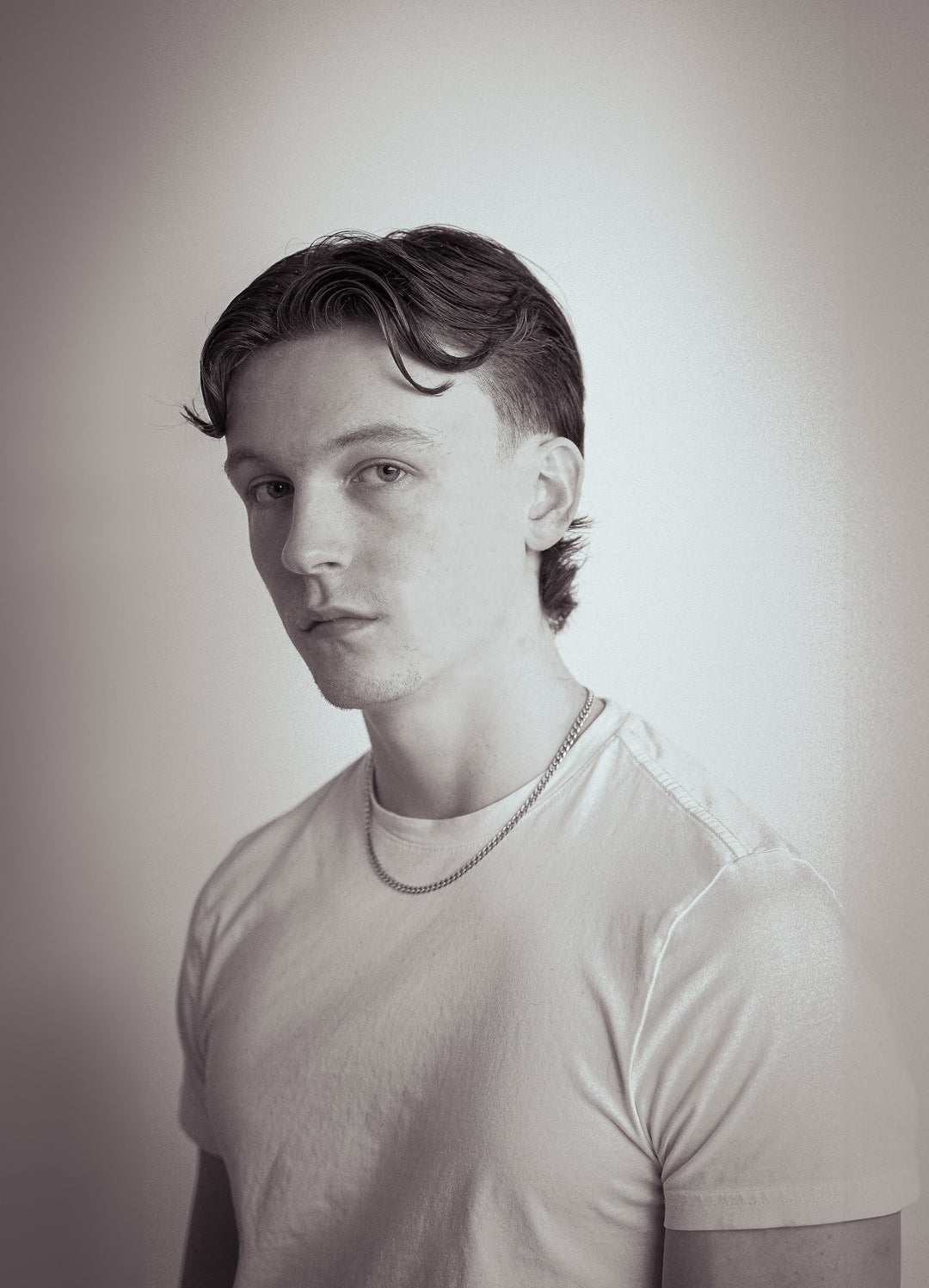 The Ultimate Guide to Men’s Grooming in 2024: Trends, Tips & Tools